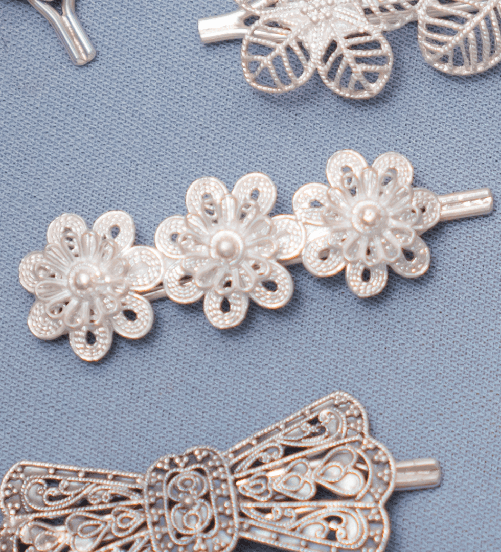 Untitled (980 x 1080 px) (58) Silver Floral Charm HairPin - Image 1