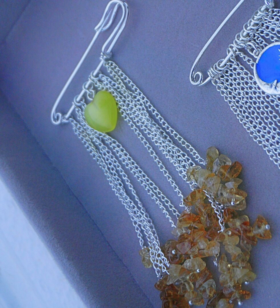 Untitled design (5) Citrine Heart Ray Brooch - Image 1