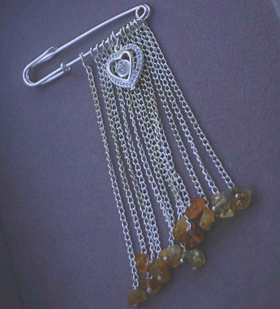 cirtine heart brooch Citrine Heart Brooch - Image 1